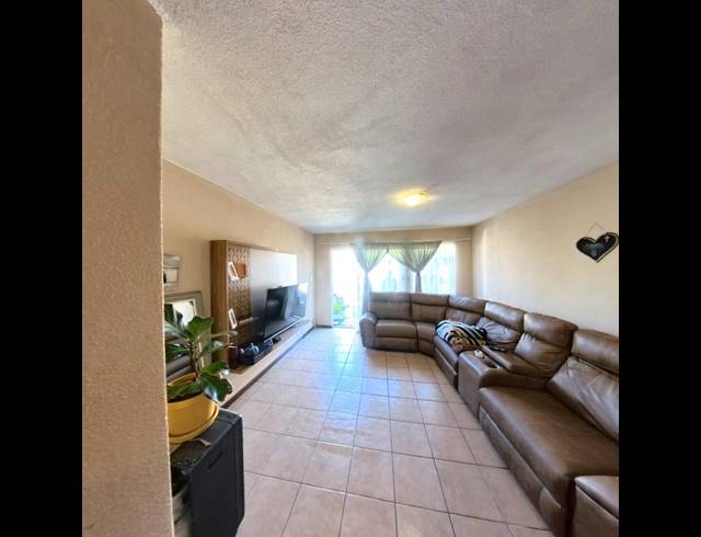 2 BEDROOM APARTMENT FOR SALE IN BIRCHLEIGH